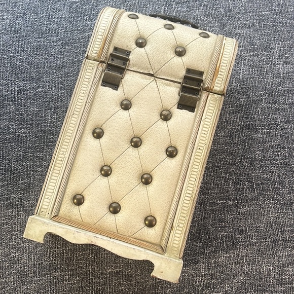 ☀️ 3 / $15 Sale ☀️ Wooden Wine Box Decor - Picture 8 of 12